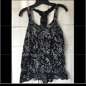 Women’s Black/white Tank